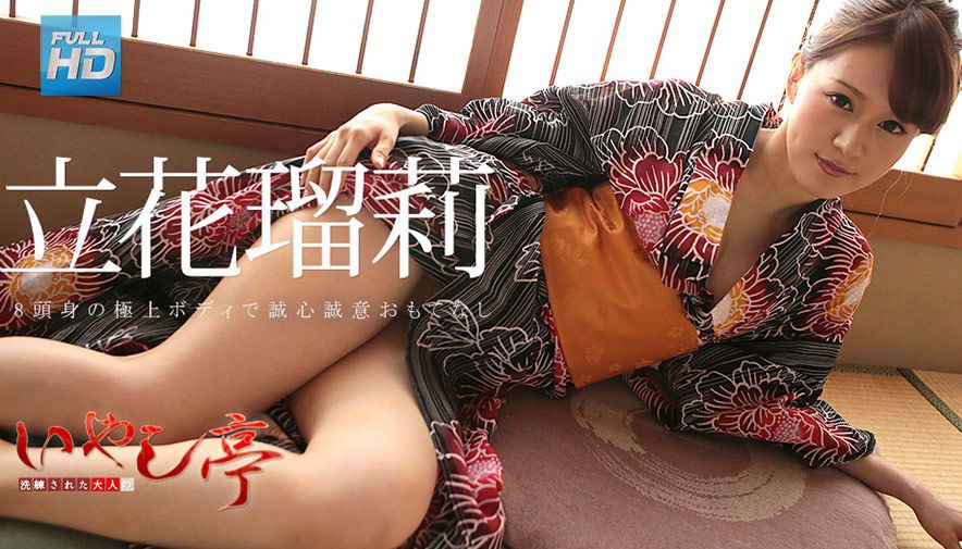 性感旗袍好朋友的人妻老婆趁着老公不在家穿旗袍红色丝袜勾引我 受不了只能满足她干一炮了！勾魂小翘臀